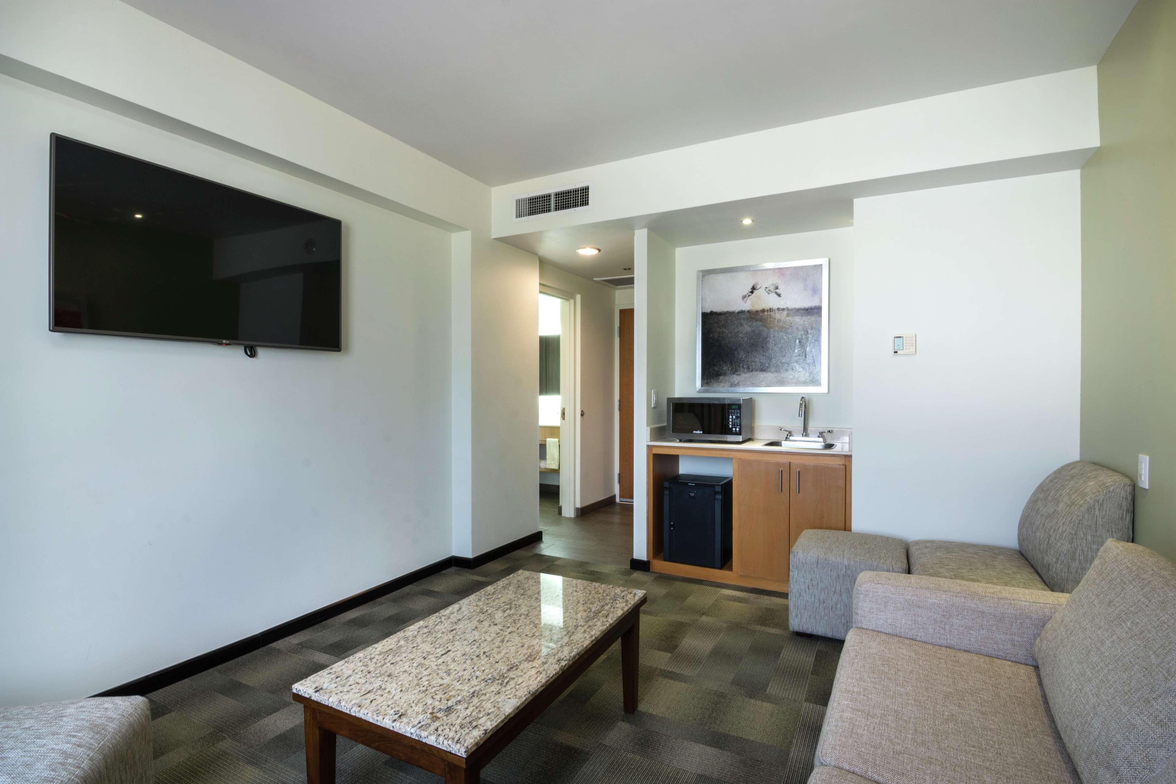 Hampton Inn By Hilton Silao-Aeropuerto, Mexico Екстер'єр фото