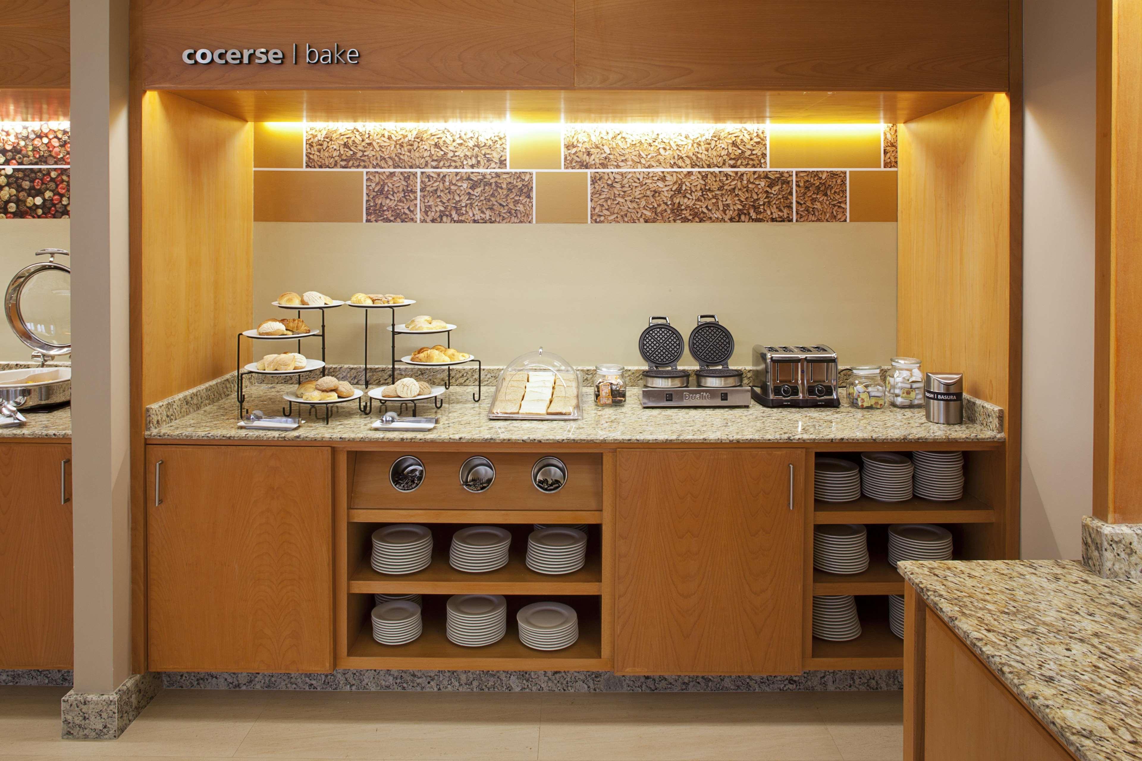Hampton Inn By Hilton Silao-Aeropuerto, Mexico Екстер'єр фото