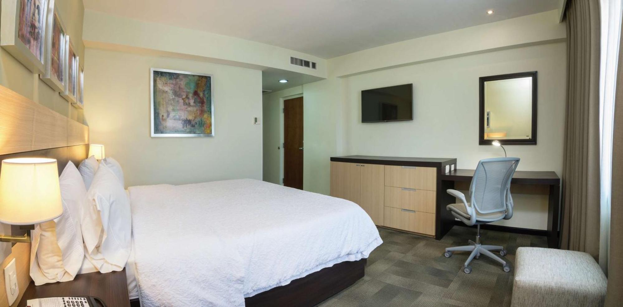 Hampton Inn By Hilton Silao-Aeropuerto, Mexico Екстер'єр фото