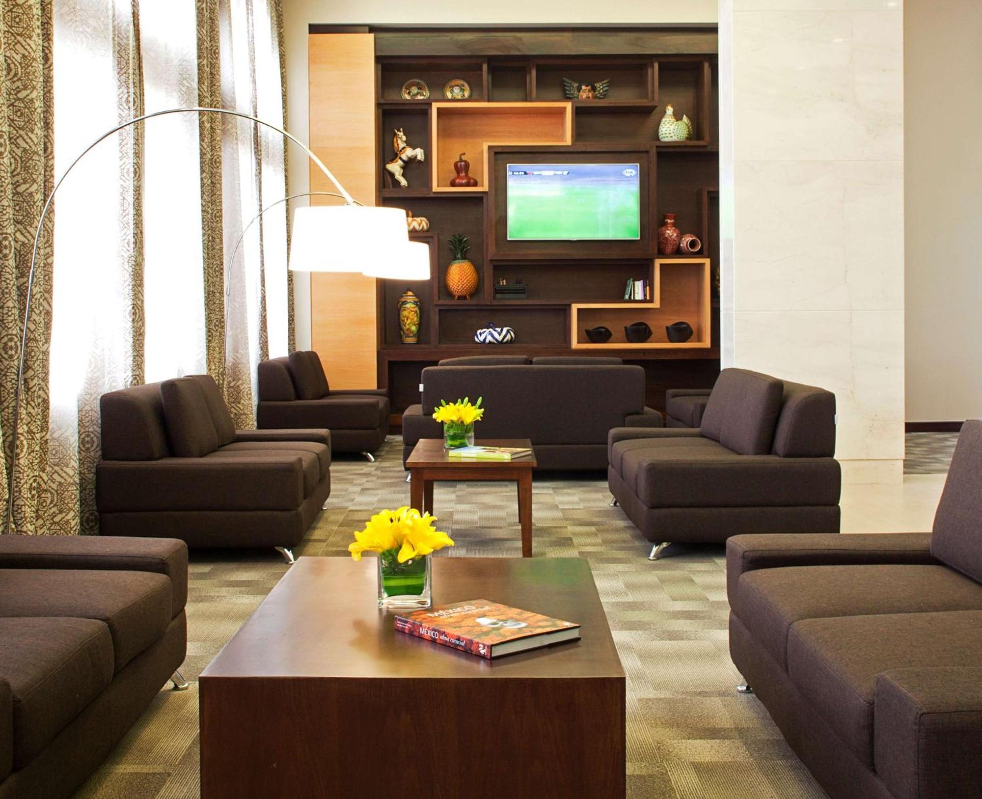 Hampton Inn By Hilton Silao-Aeropuerto, Mexico Екстер'єр фото