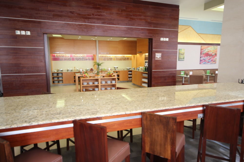 Hampton Inn By Hilton Silao-Aeropuerto, Mexico Екстер'єр фото